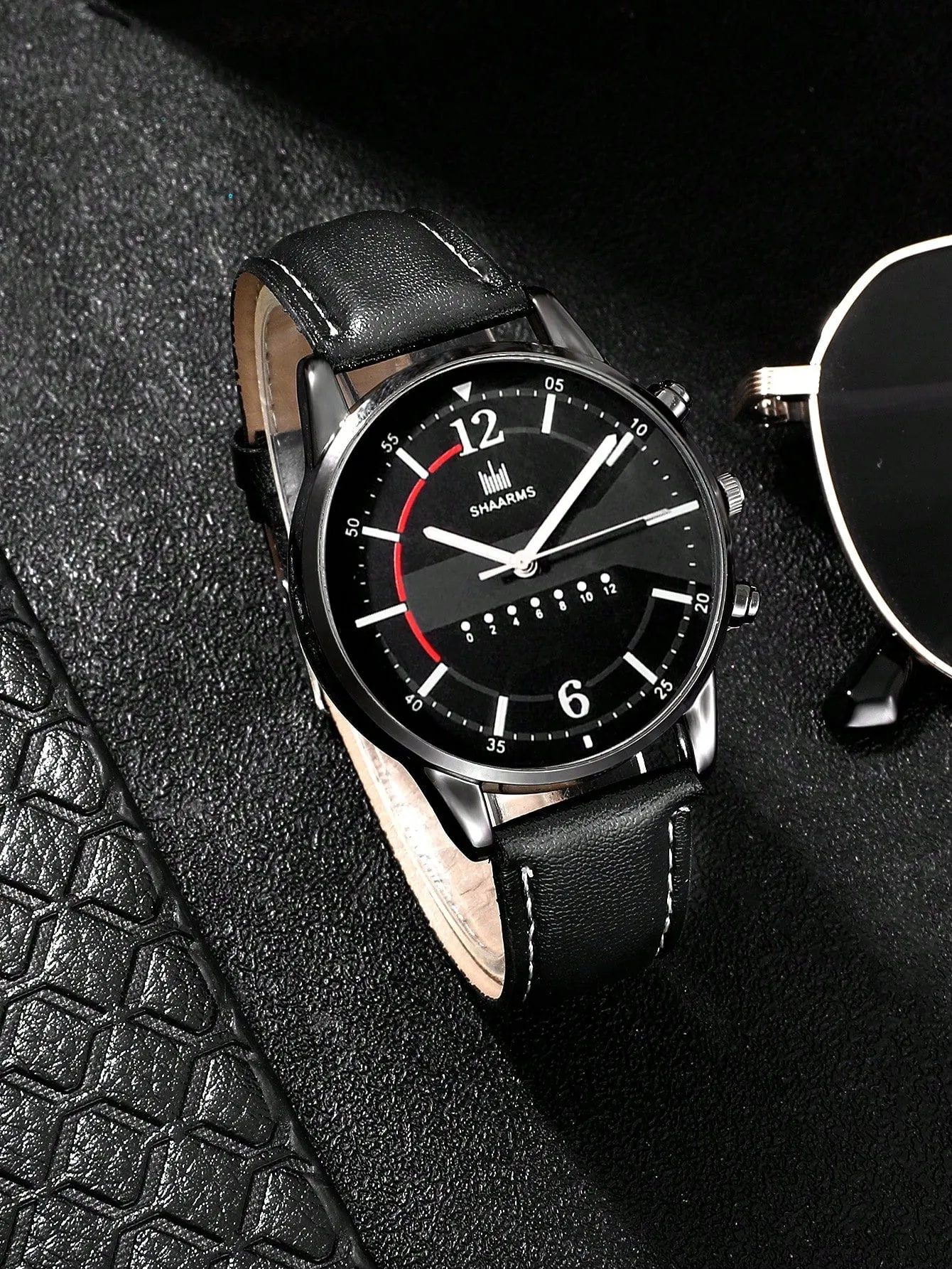 Men's Leisure and Fashionable Quartz Watch 4pcs/Set